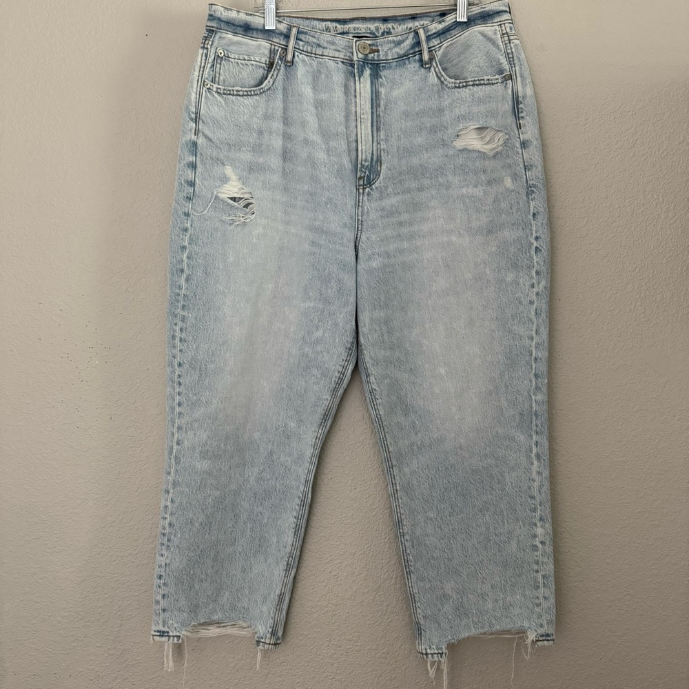 American Eagle Highest Rise 90's Boyfriend Distressed Denim Jeans Size 18 Short